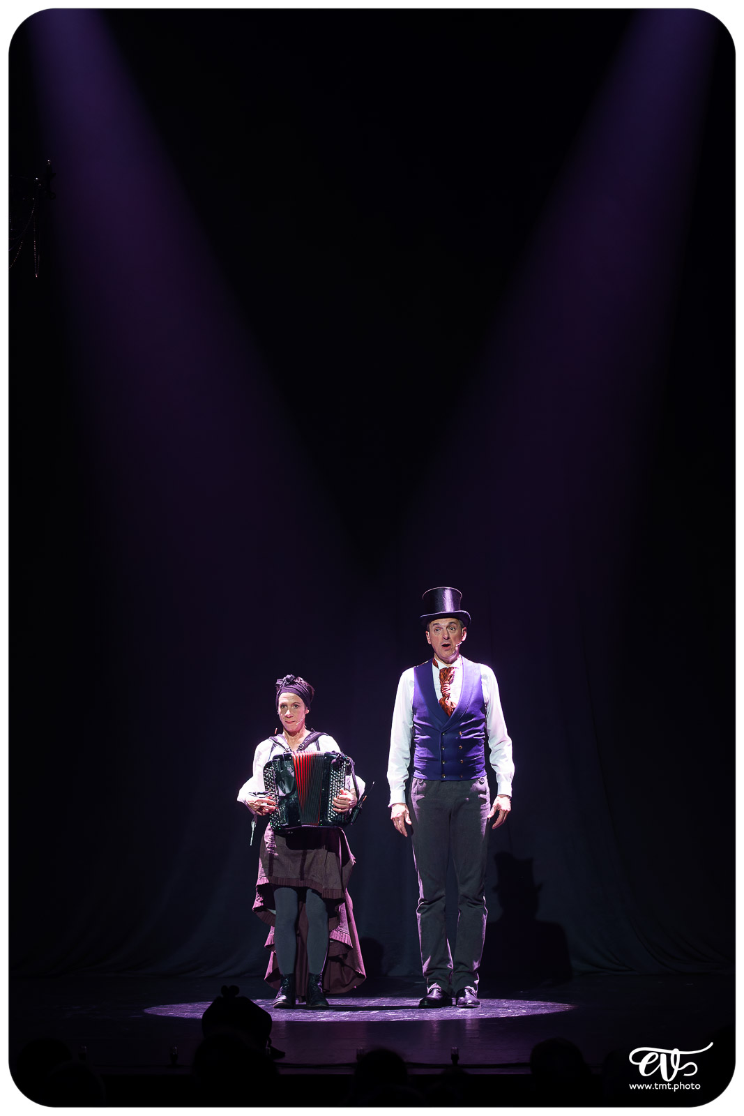 LA CLAQUE (FRED RADIX)